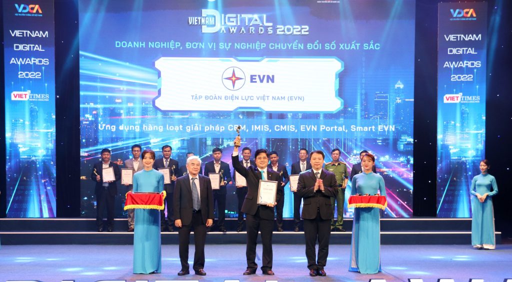 EVN nhận giải thưởng doanh nghiệp chuyển đổi số xuất sắc lần thứ 4 liên tiếp